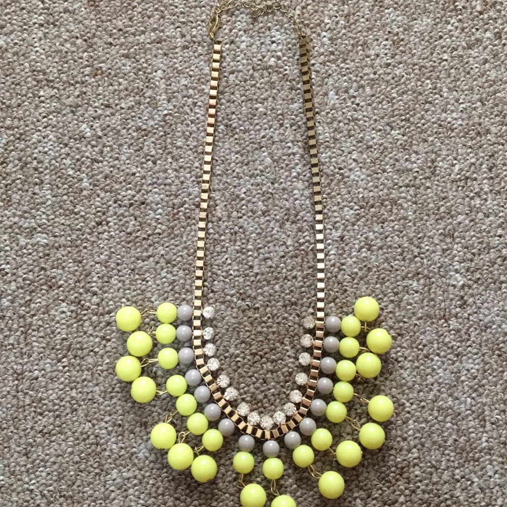 Statement necklace